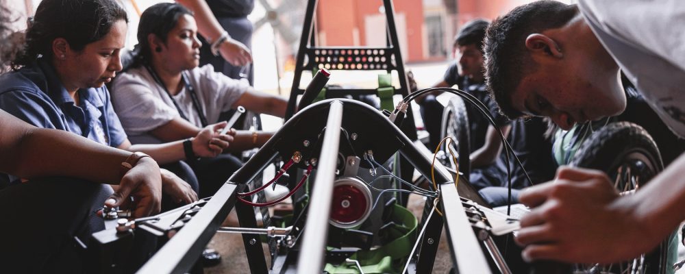 Greenpower boosts F1 Dream For UAE Students